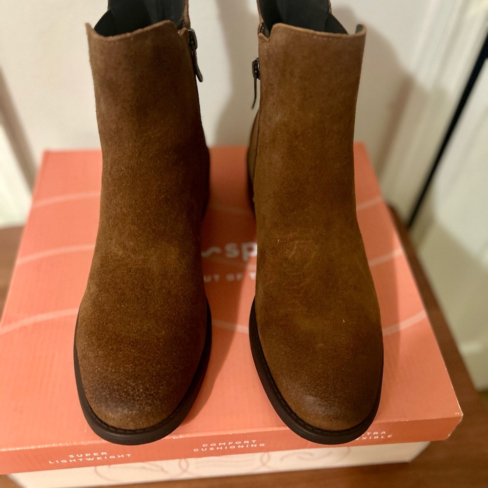 Easy Spirit Brown Suede Ankle Boots - Picture 4 of 6